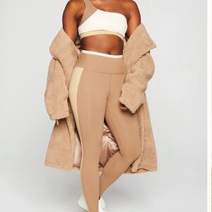 Color-Blocked fabletics legging sports bra set